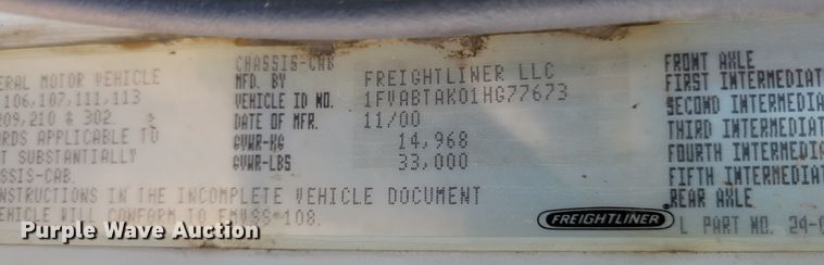 image for item JI9444 2001 Freightliner FL70  bucket truck