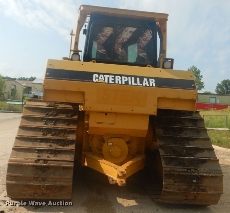 image for item JI9496 2004 Caterpillar D6R LGP Series II  dozer