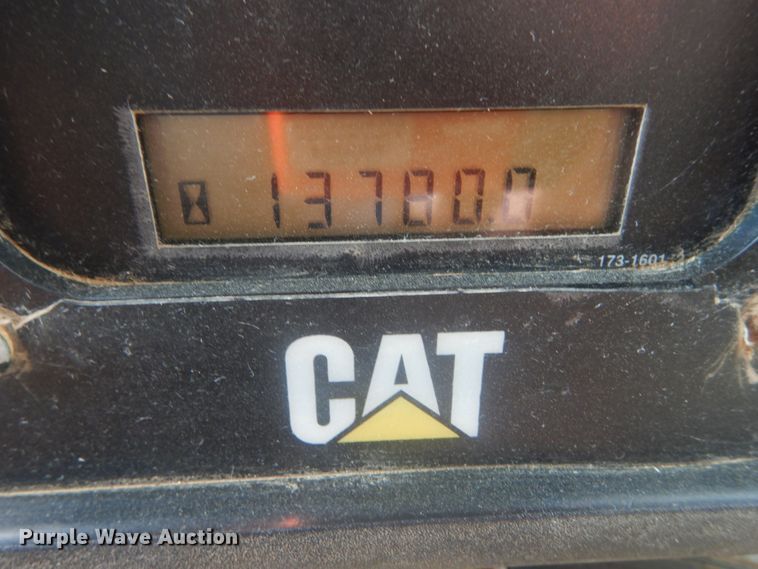 image for item JI9496 2004 Caterpillar D6R LGP Series II  dozer