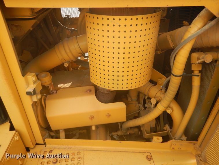 image for item JI9496 2004 Caterpillar D6R LGP Series II  dozer