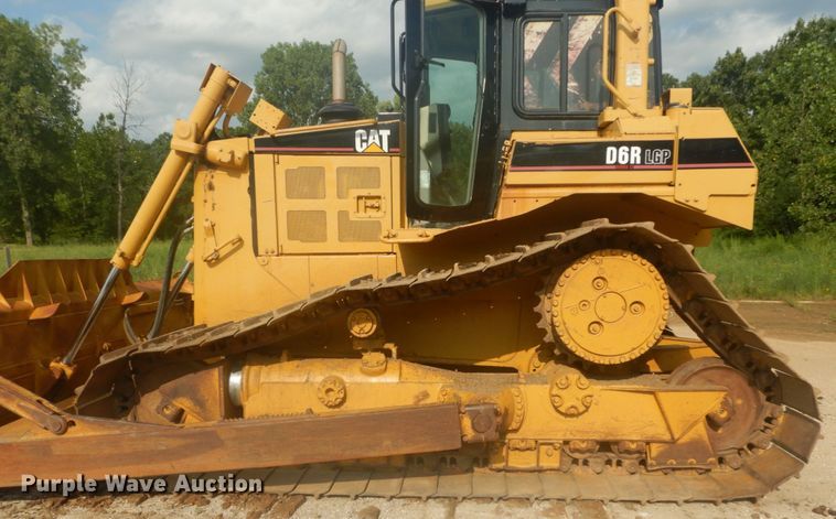 image for item JI9496 2004 Caterpillar D6R LGP Series II  dozer