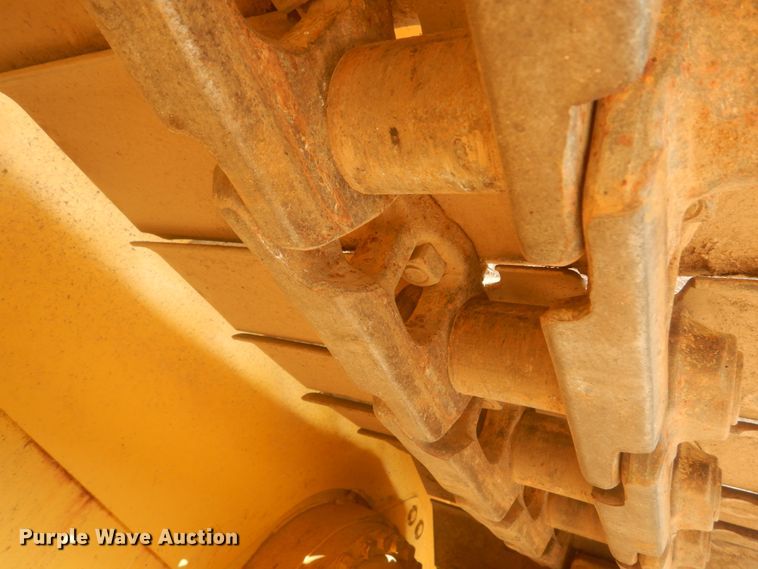 image for item JI9496 2004 Caterpillar D6R LGP Series II  dozer