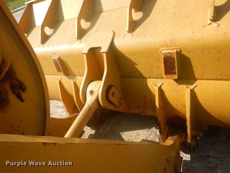 image for item JI9497 2002 Caterpillar 963C  track loader