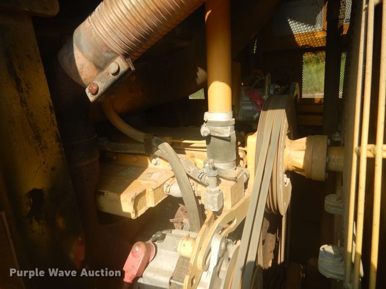 image for item JI9497 2002 Caterpillar 963C  track loader