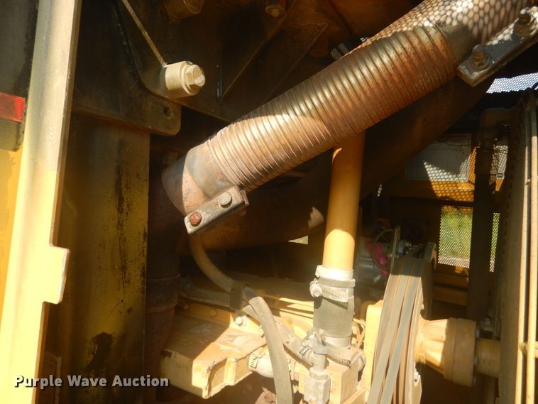 image for item JI9497 2002 Caterpillar 963C  track loader