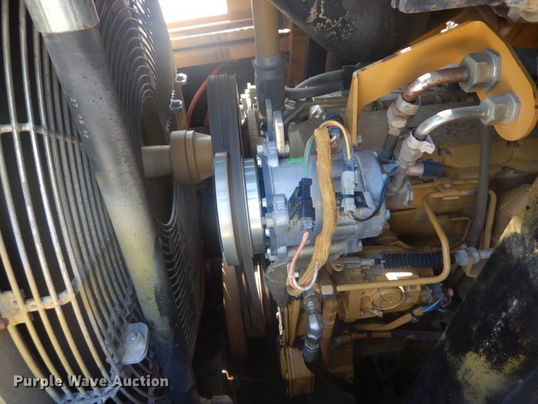 image for item JI9497 2002 Caterpillar 963C  track loader