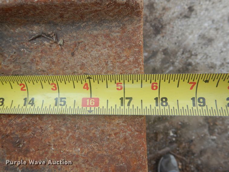 image for item JI9497 2002 Caterpillar 963C  track loader