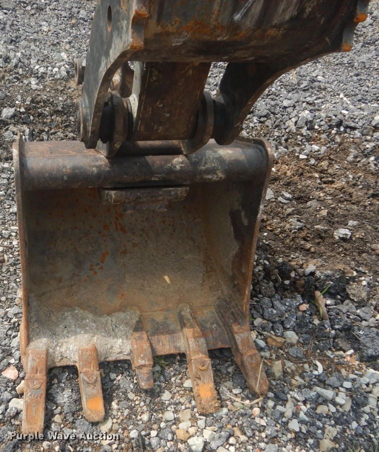 image for item JI9501 2012 Takeuchi TB138FR  mini excavator