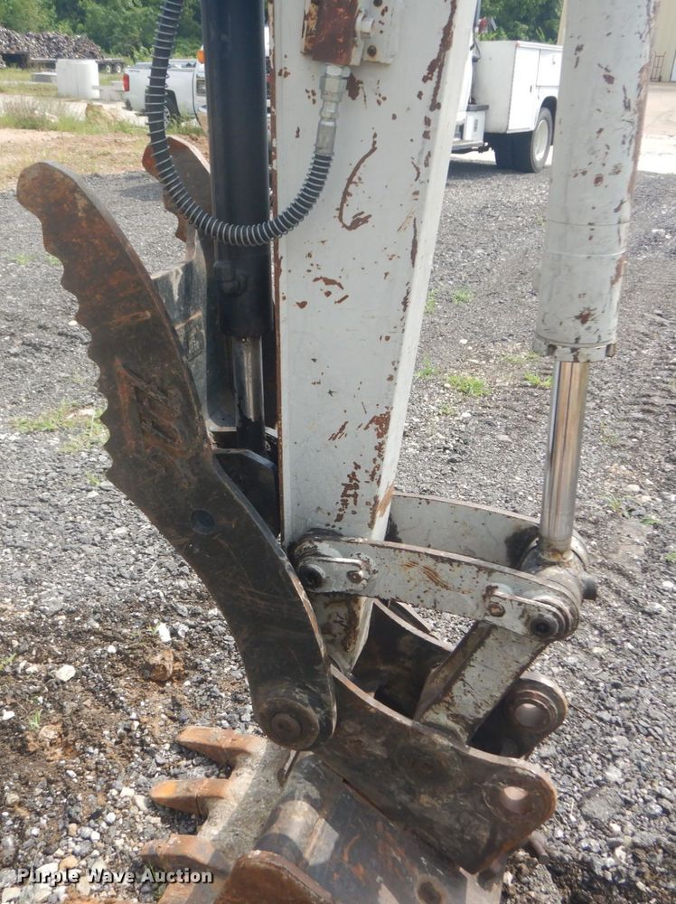 image for item JI9501 2012 Takeuchi TB138FR  mini excavator