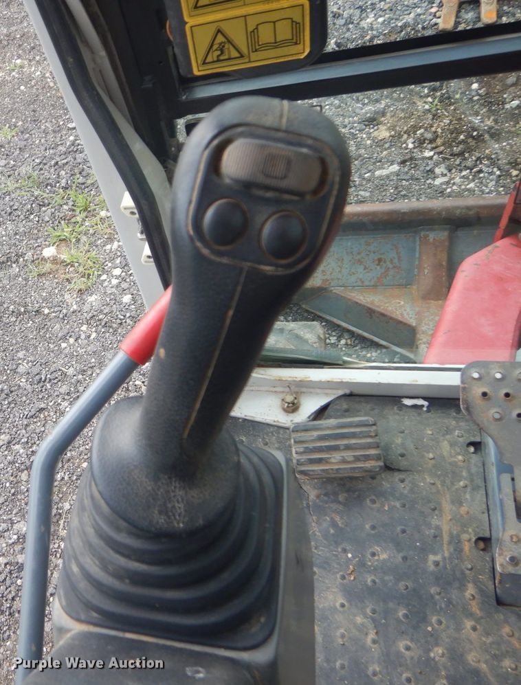 image for item JI9501 2012 Takeuchi TB138FR  mini excavator