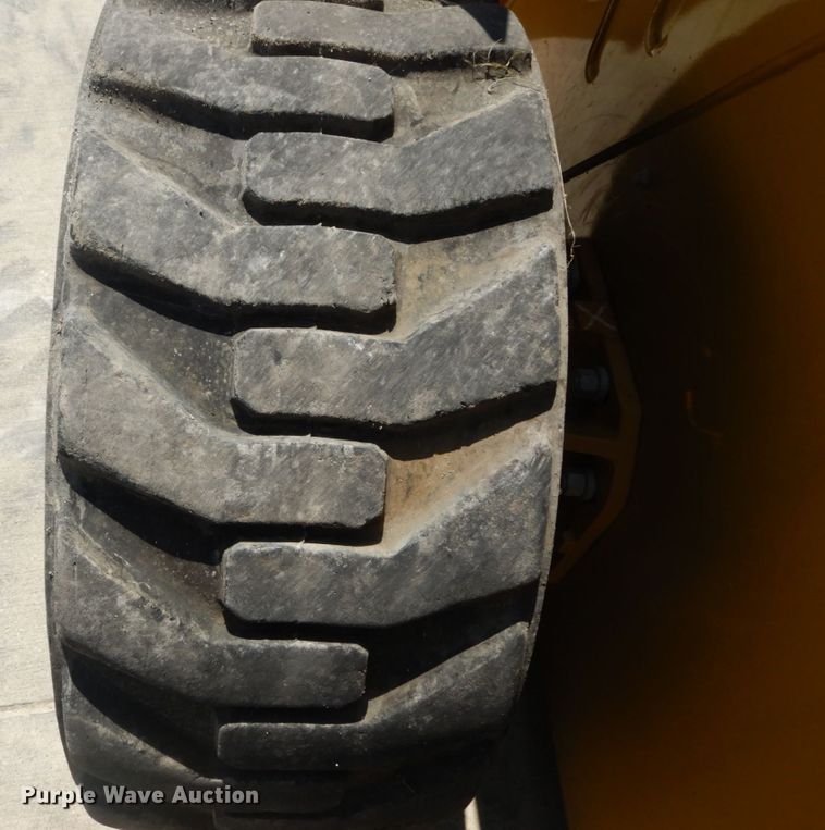 image for item JI9551 2015 Caterpillar 272D  skid steer loader