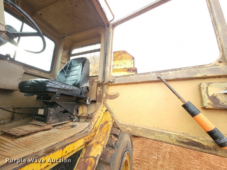 image for item KD9434 1988 Caterpillar D25C  haul truck
