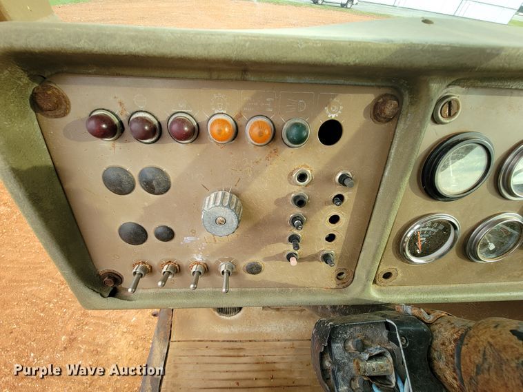 image for item KD9434 1988 Caterpillar D25C  haul truck