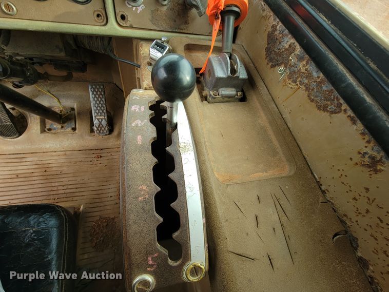 image for item KD9434 1988 Caterpillar D25C  haul truck