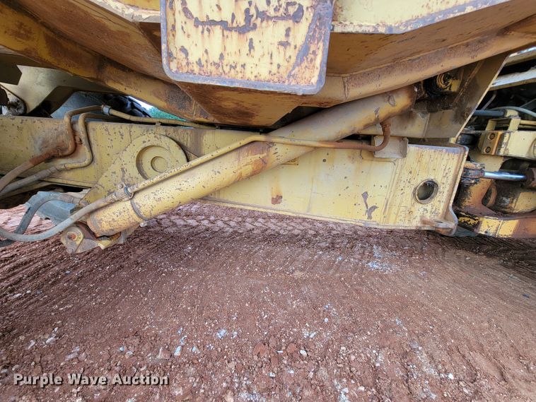 image for item KD9434 1988 Caterpillar D25C  haul truck