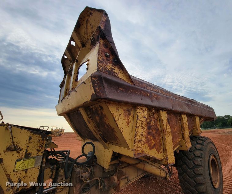 image for item KD9434 1988 Caterpillar D25C  haul truck