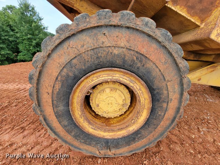 image for item KD9434 1988 Caterpillar D25C  haul truck