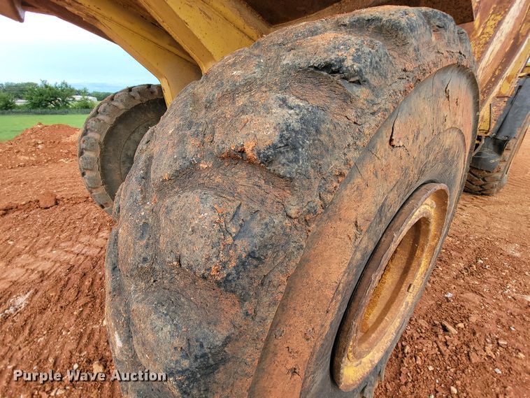 image for item KD9434 1988 Caterpillar D25C  haul truck