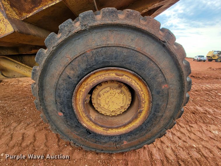 image for item KD9434 1988 Caterpillar D25C  haul truck