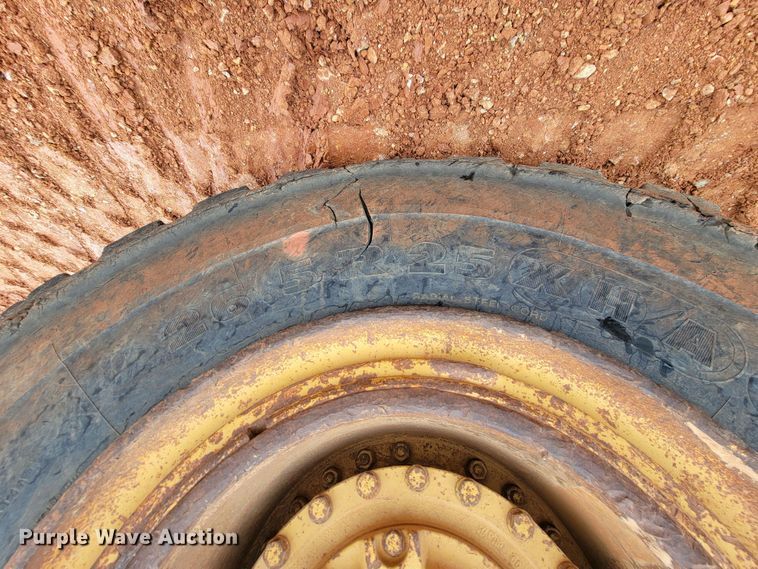 image for item KD9434 1988 Caterpillar D25C  haul truck