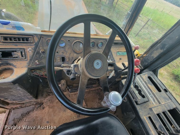 image for item KD9438 1980 Steiger Panther III PTA325  4WD tractor