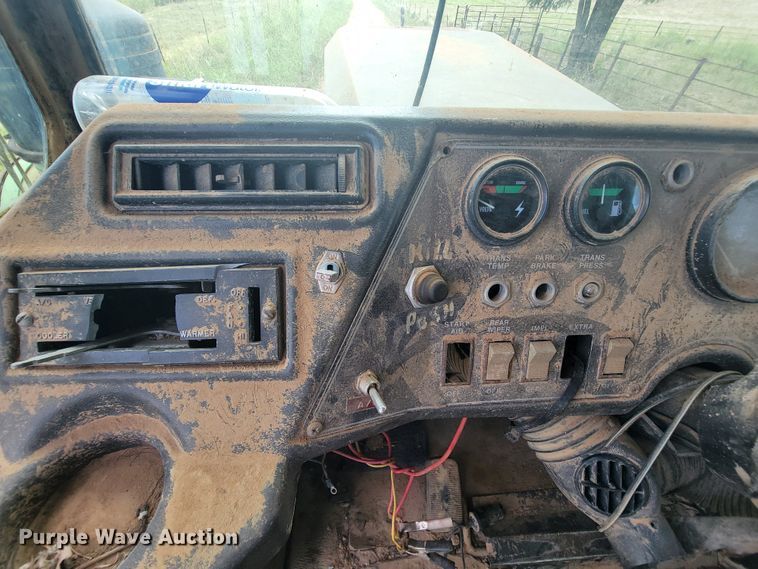 image for item KD9438 1980 Steiger Panther III PTA325  4WD tractor