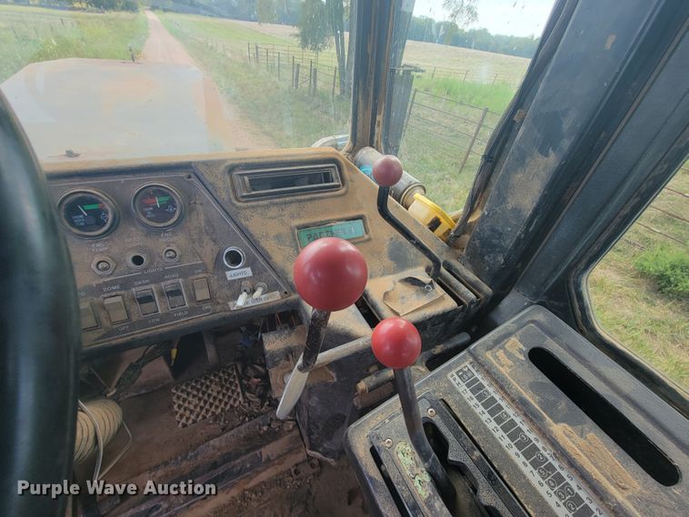 image for item KD9438 1980 Steiger Panther III PTA325  4WD tractor