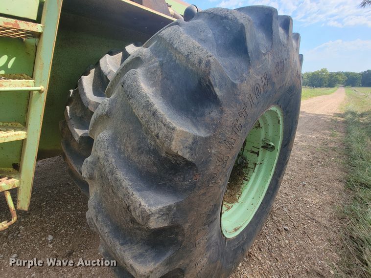 image for item KD9438 1980 Steiger Panther III PTA325  4WD tractor