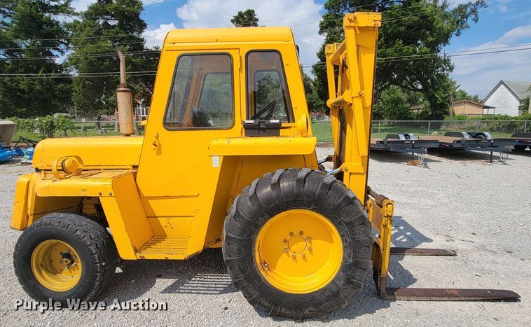 image for item KD9457 1977 Massey Ferguson MF4500  forklift