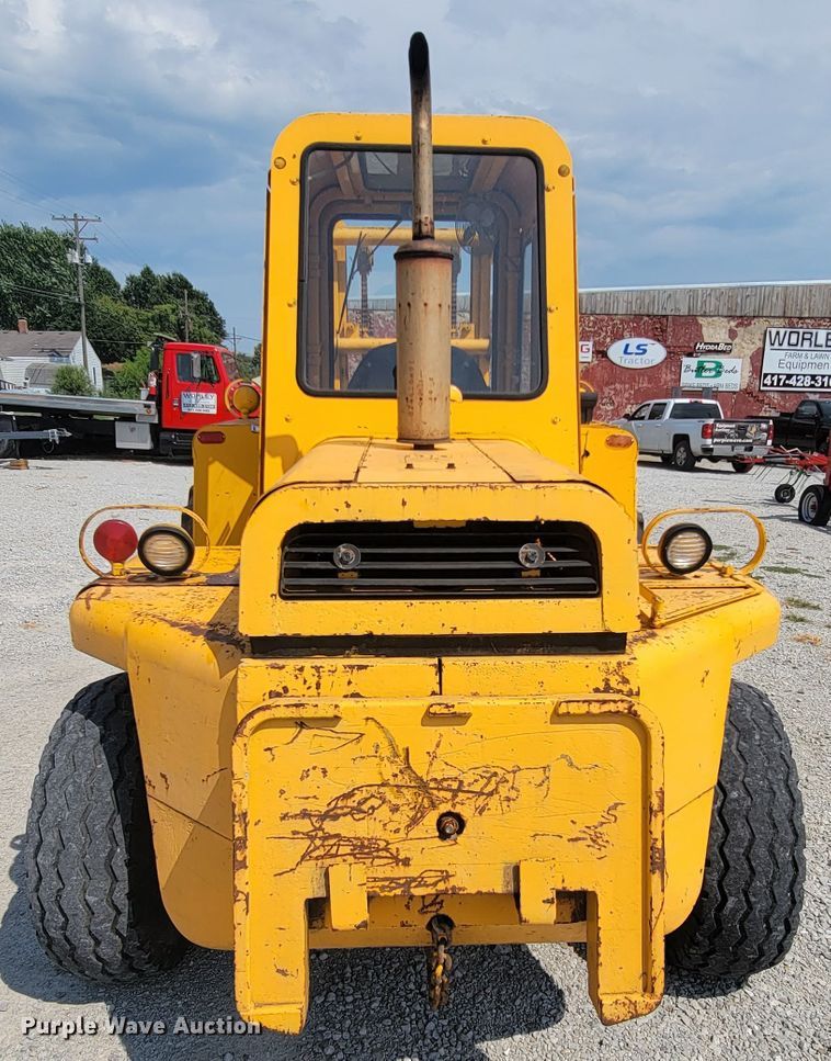 image for item KD9457 1977 Massey Ferguson MF4500  forklift
