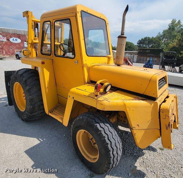 image for item KD9457 1977 Massey Ferguson MF4500  forklift