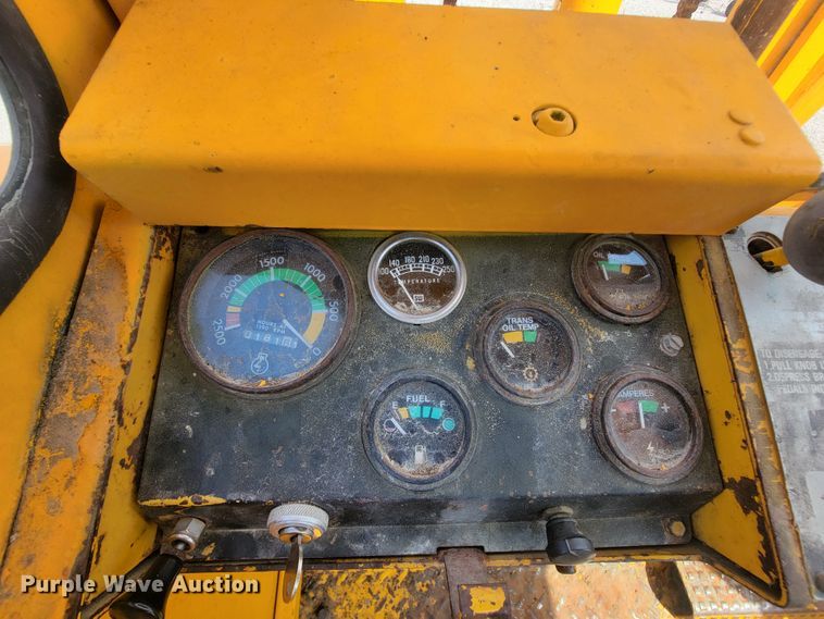 image for item KD9457 1977 Massey Ferguson MF4500  forklift