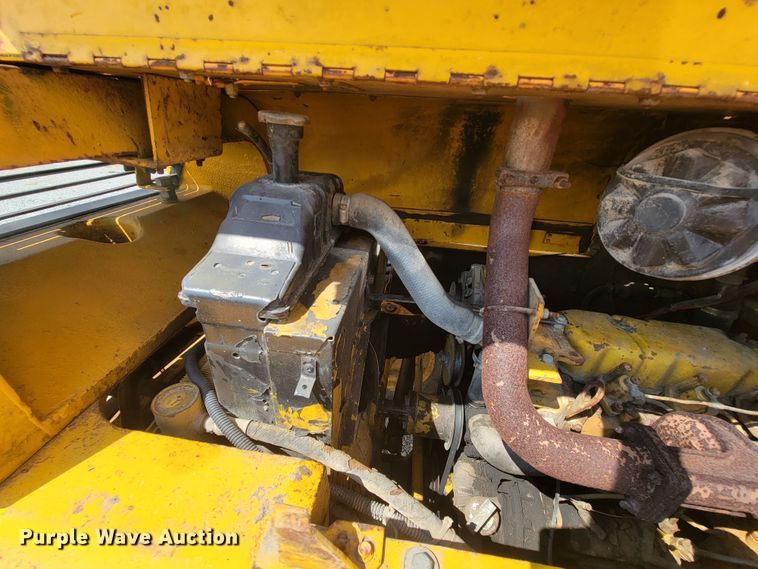 image for item KD9457 1977 Massey Ferguson MF4500  forklift