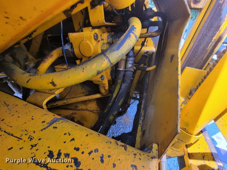 image for item KD9457 1977 Massey Ferguson MF4500  forklift