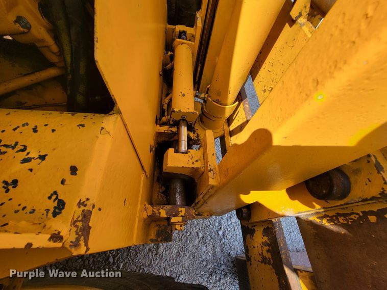 image for item KD9457 1977 Massey Ferguson MF4500  forklift