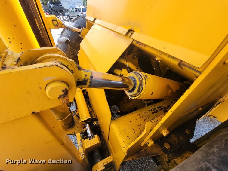 image for item KD9457 1977 Massey Ferguson MF4500  forklift