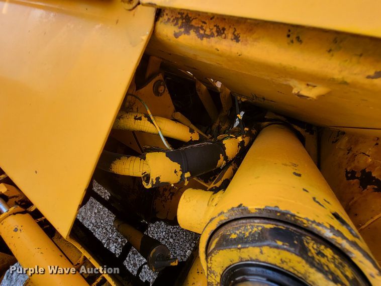 image for item KD9457 1977 Massey Ferguson MF4500  forklift