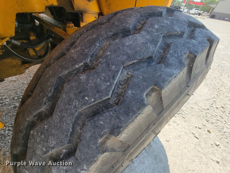 image for item KD9457 1977 Massey Ferguson MF4500  forklift