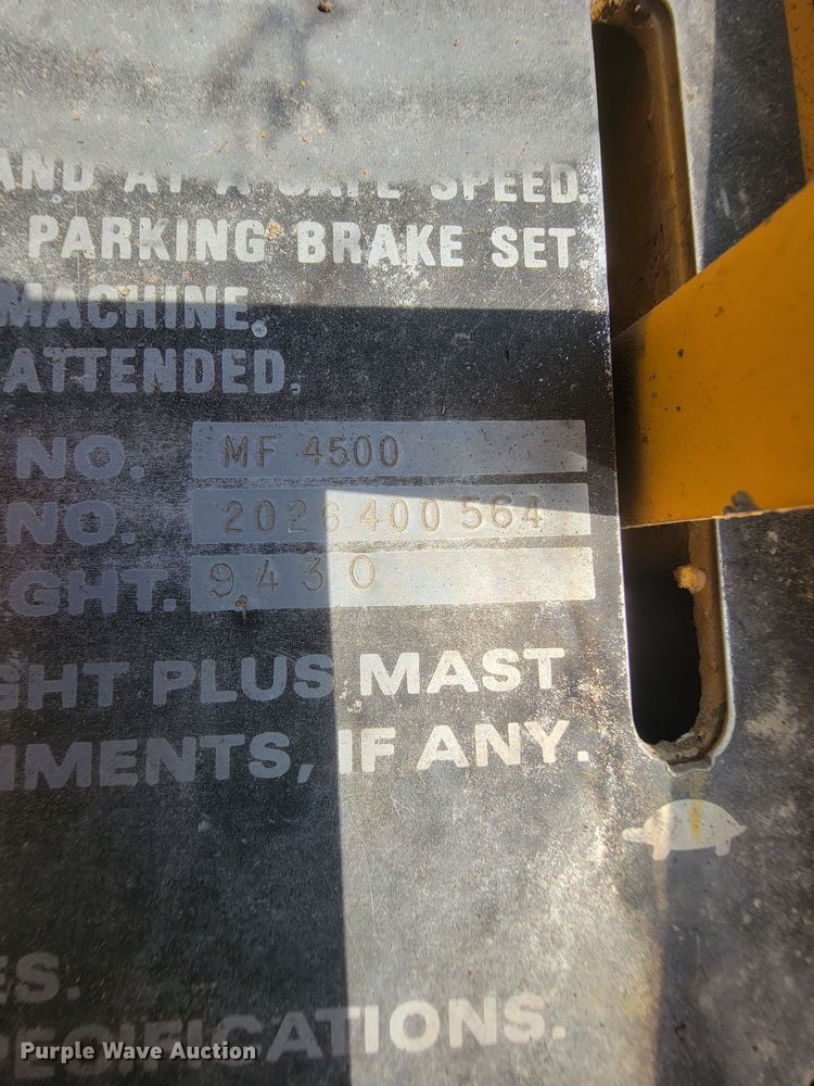 image for item KD9457 1977 Massey Ferguson MF4500  forklift