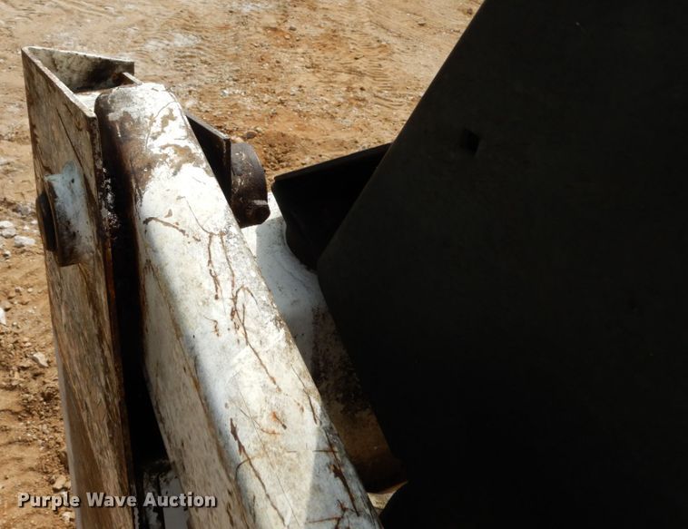 image for item KI9665 1979 Bobcat 530  skid steer loader