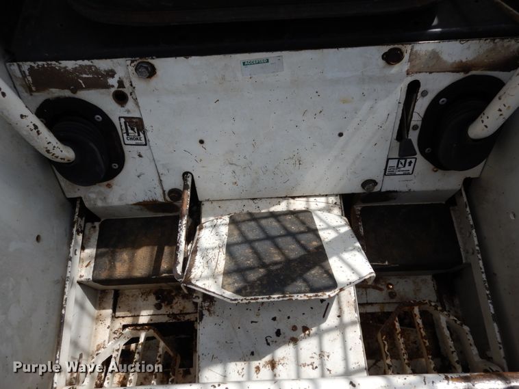 image for item KI9665 1979 Bobcat 530  skid steer loader