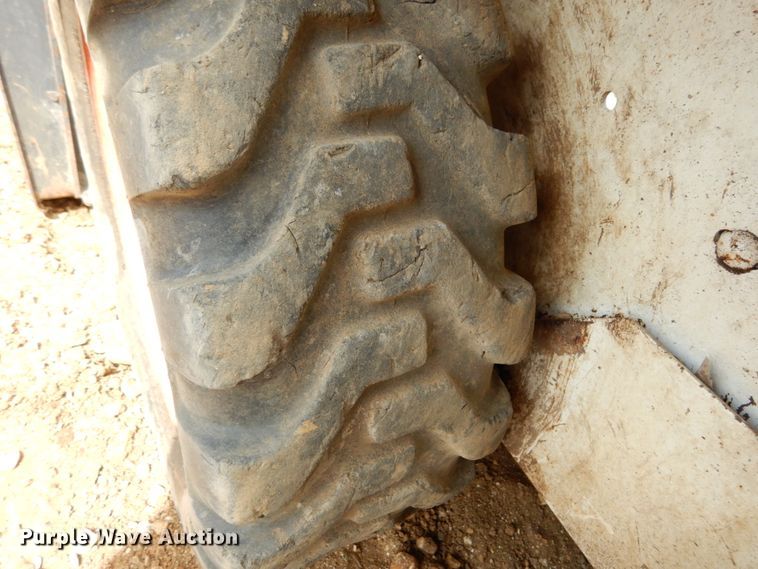 image for item KI9665 1979 Bobcat 530  skid steer loader