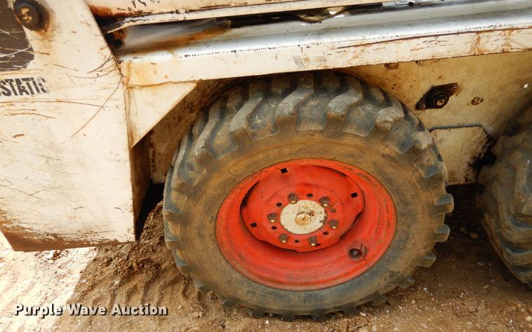 image for item KI9665 1979 Bobcat 530  skid steer loader