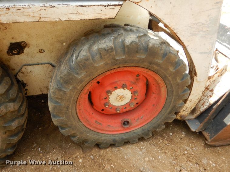 image for item KI9665 1979 Bobcat 530  skid steer loader