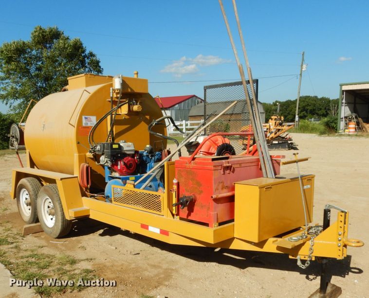 image for item KI9686 Seal-rite  seal coat trailer