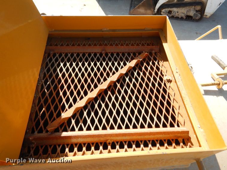 image for item KI9686 Seal-rite  seal coat trailer