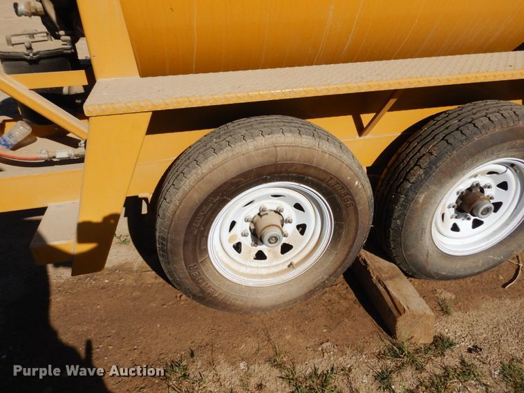 image for item KI9686 Seal-rite  seal coat trailer