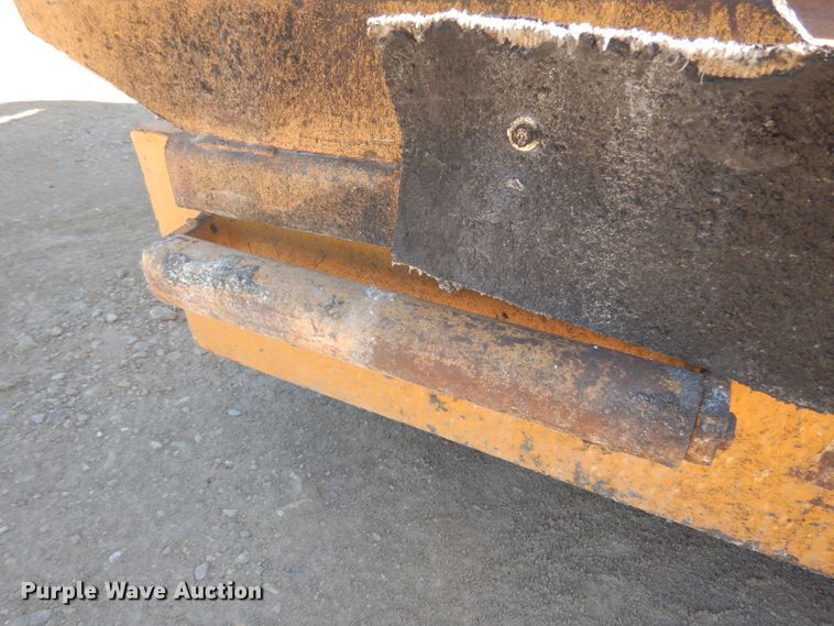 image for item KI9687 Mauldin 690F  paver