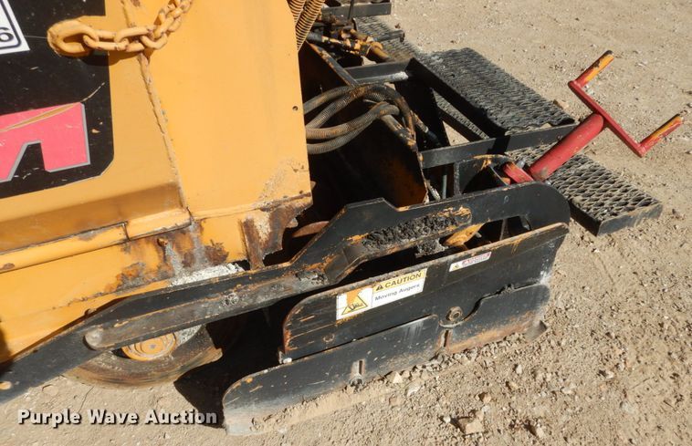 image for item KI9687 Mauldin 690F  paver