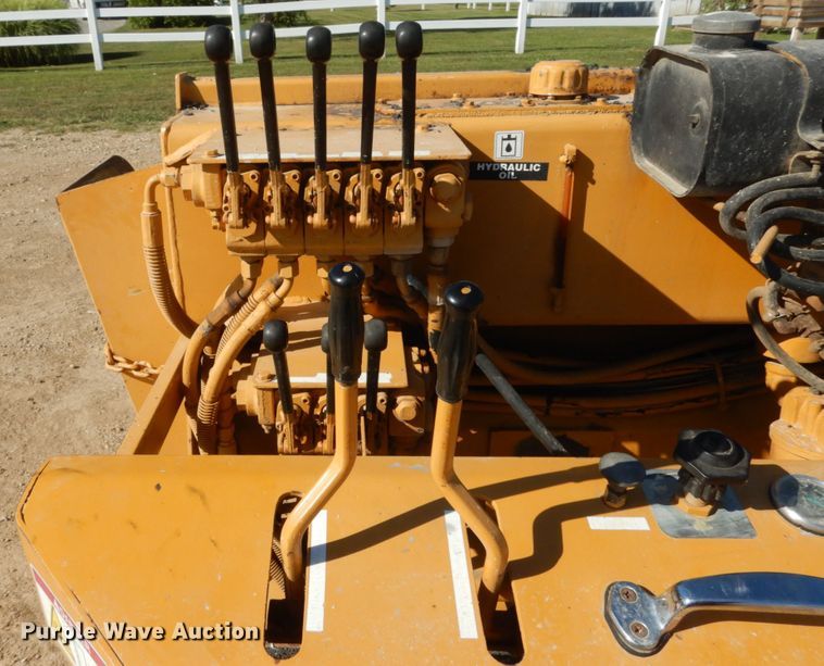 image for item KI9687 Mauldin 690F  paver